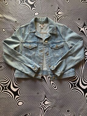 Topshop Light Blue Denim Jacket - Classic Trucker Style